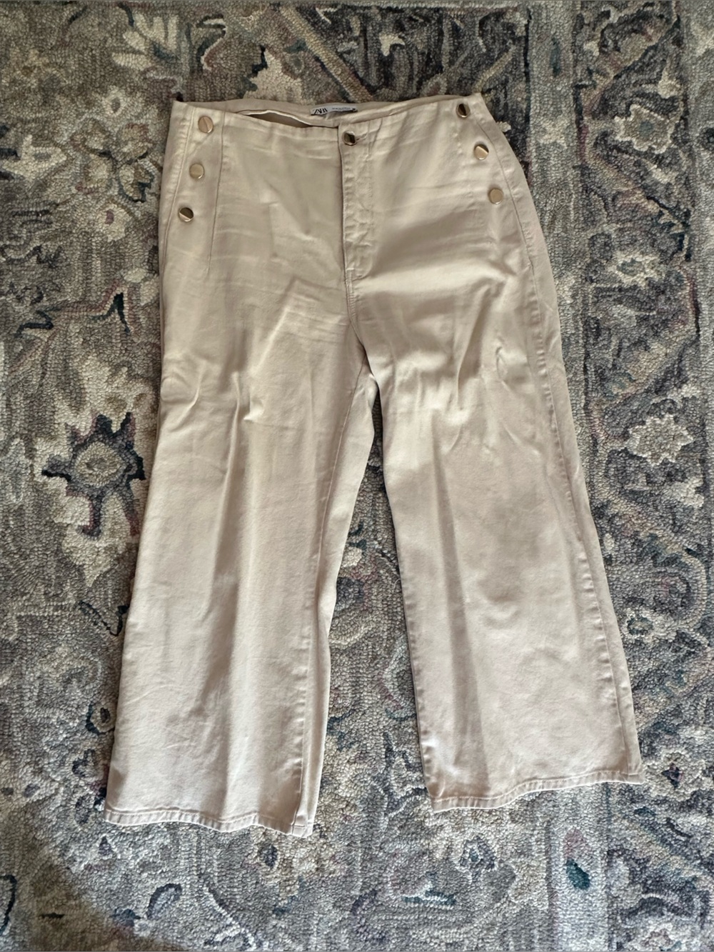 Zara Cream Wide-Leg Button-Hem Jeans